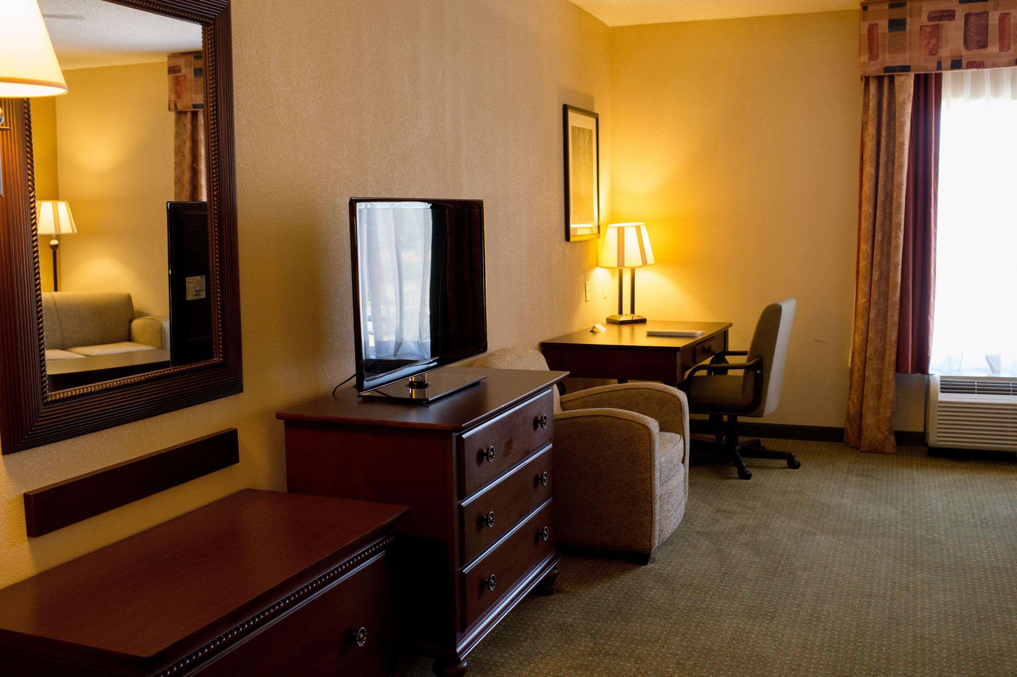 One-Bedroom King Suite Non-Smoking,1285005199:JPEG