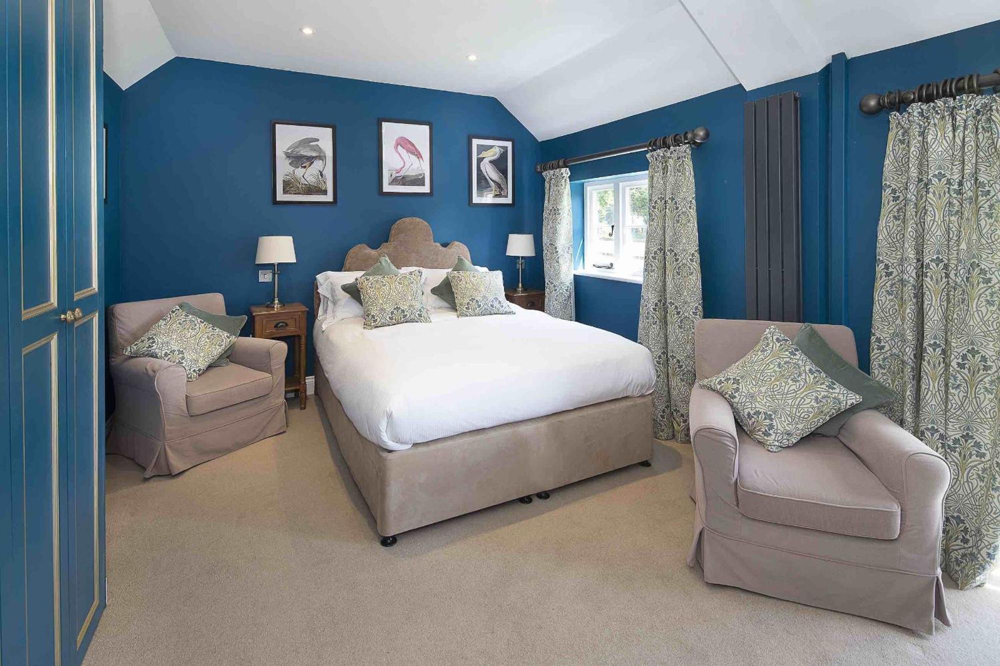 Deluxe King Room,1699135163:JPEG